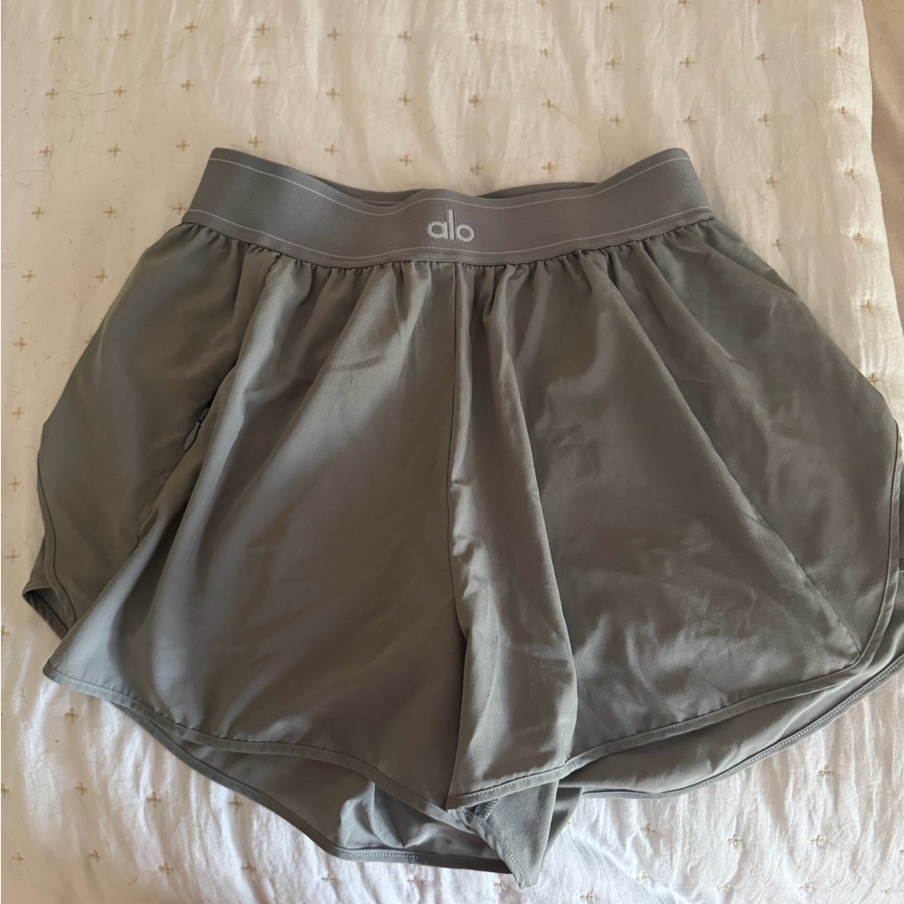 ALO Yoga Women's Athletic Gray Shorts